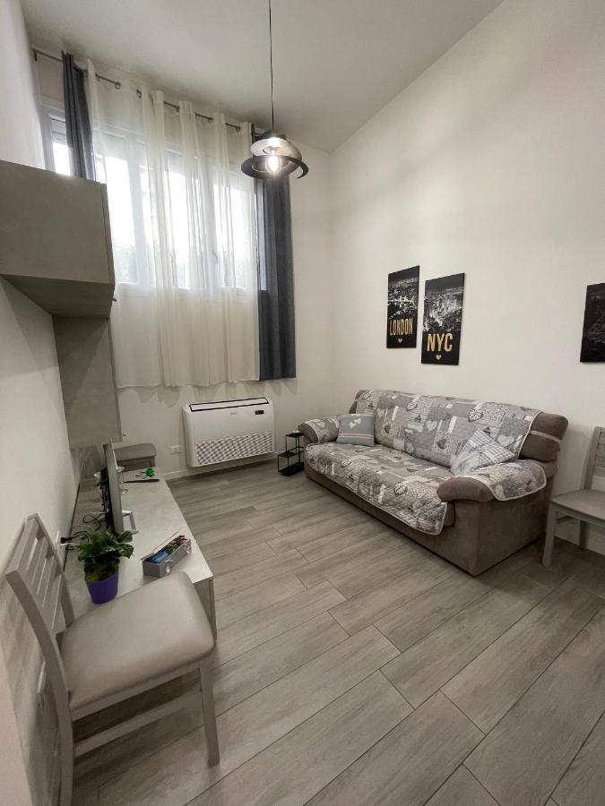 Da Lenny The Grey Apartment